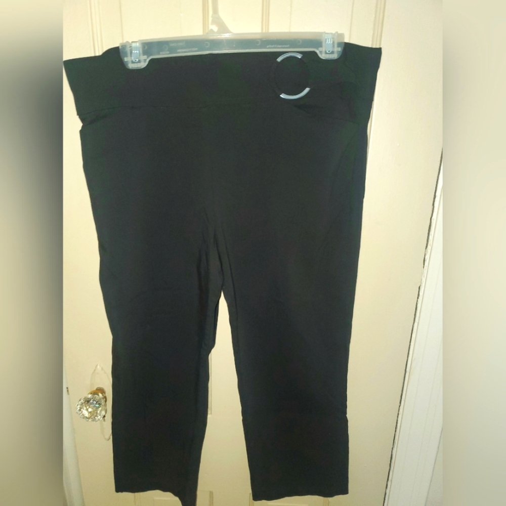 Maurices Cropped Pants